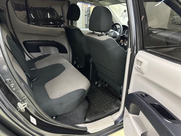 Mitsubishi L200, 2.5 л, МТ, 2010 фото 2