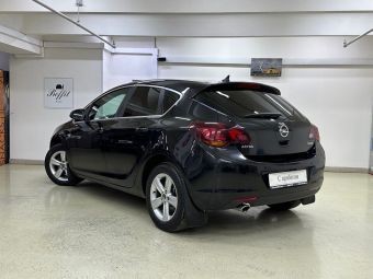 Opel Astra Cosmo, 1.4 л, АКПП, 2012 фото 6