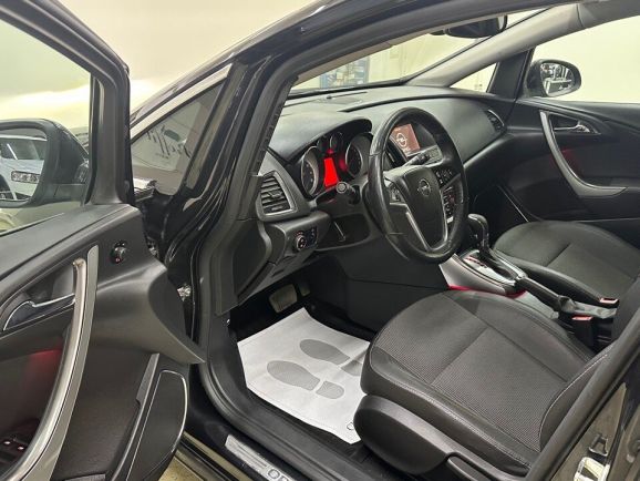 Opel Astra Cosmo, 1.4 л, АТ, 2012 фото 9