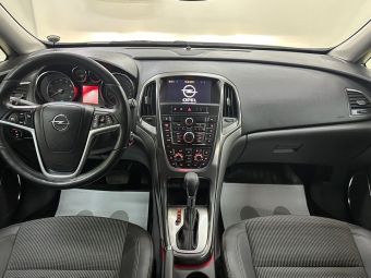 Opel Astra Cosmo, 1.4 л, АКПП, 2012 фото 11