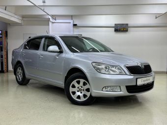 Skoda Octavia, 1.8 л, МКПП, 2011 фото 5