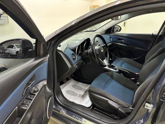 Chevrolet Cruze LT, 1.8 л, МТ, 2013 фото 9