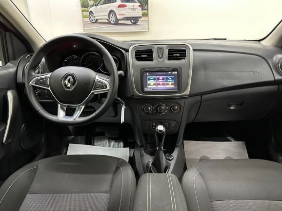 Renault Sandero Stepway Drive, 1.6 л, АТ, 2019 фото 10