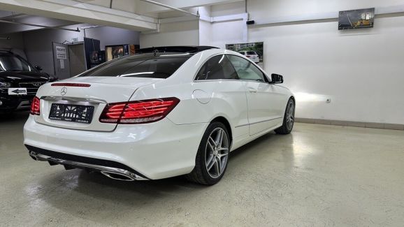 Mercedes-Benz E-Класс E 250 CGI BlueEFFICIENCY, 1.8 л, АТ, 2010 фото 7