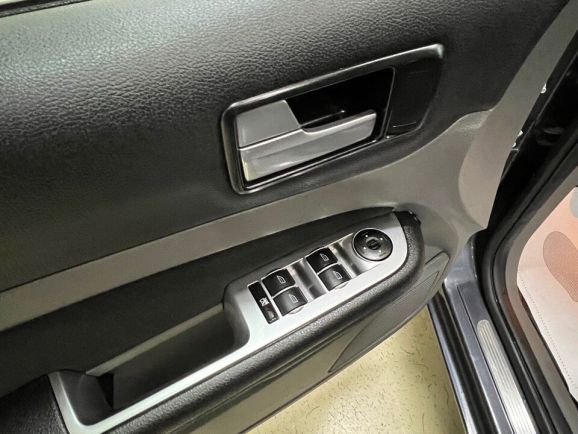 Ford Focus, 2.0 л, АТ, 2010 фото 10