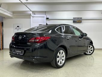 Opel Astra Cosmo, 1.4 л, АКПП, 2013 фото 7