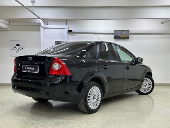 Ford Focus Titanium, 2.0 л, АТ, 2010 фото 8