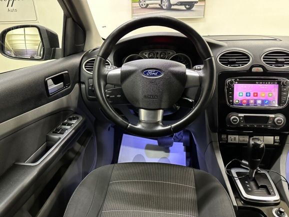 Ford Focus Titanium, 2.0 л, АТ, 2010 фото 10