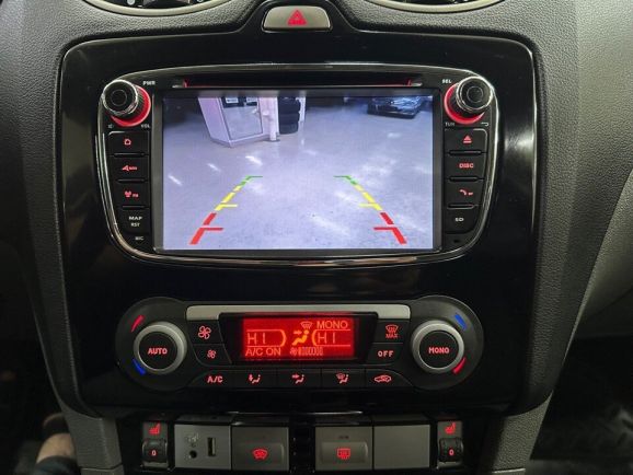 Ford Focus Titanium, 2.0 л, АТ, 2010 фото 13