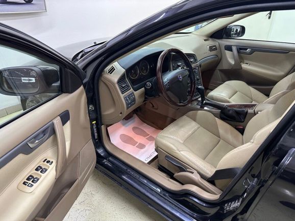 Volvo S60, 2.4 л, АТ, 2008 фото 9