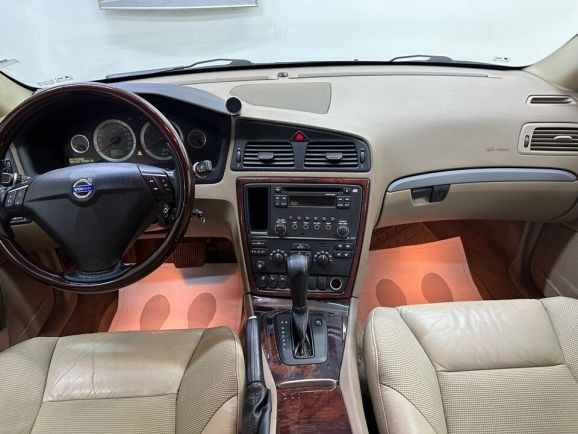 Volvo S60, 2.4 л, АТ, 2008 фото 10