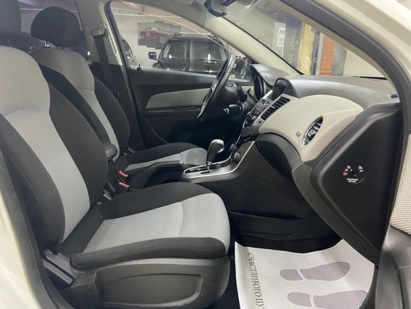 Chevrolet Cruze LS, 1.6 л, АТ, 2012 фото 12