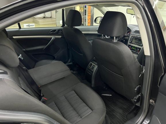 Skoda Octavia, 1.8 л, АТ, 2012 фото 2