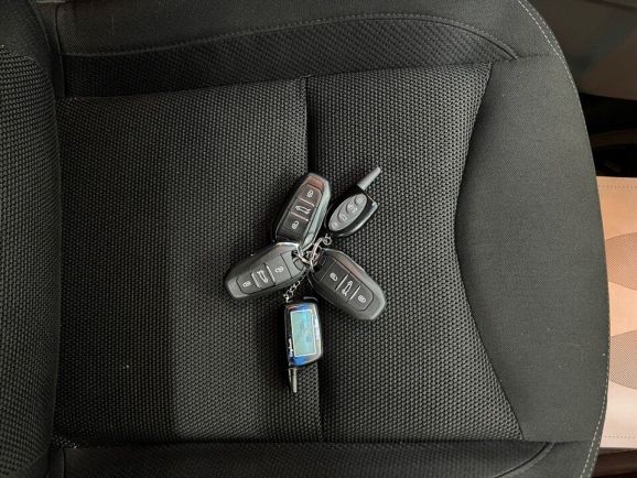 Citroen C4 Exclusive, 1.6 л, АТ, 2013 фото 18