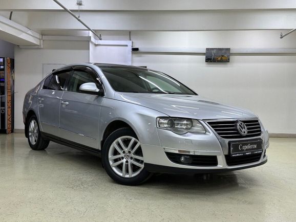 Volkswagen Passat Highline, 1.8 л, Робот, 2010 фото 5