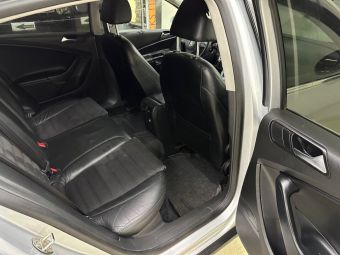 Volkswagen Passat Highline, 1.8 л, РКПП, 2010 фото 1