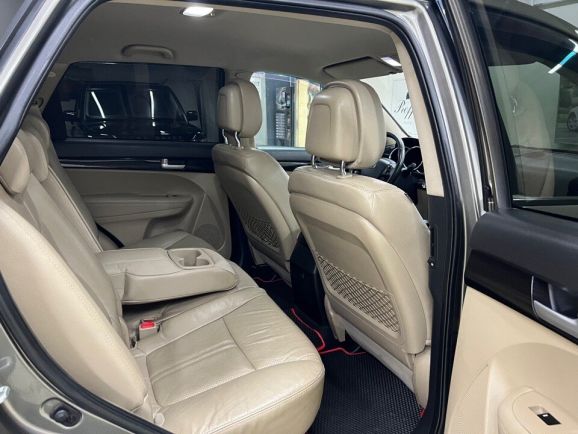 Kia Sorento Prestige, 2.4 л, АТ, 2010 фото 2