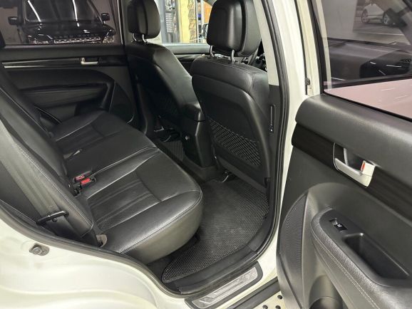 Kia Sorento Prestige, 2.2 л, АТ, 2012 фото 2