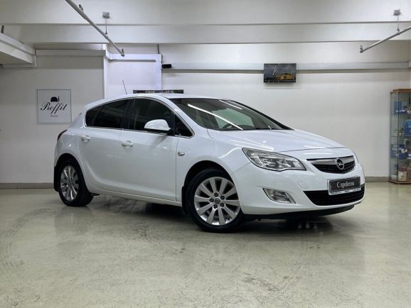 Opel Astra Cosmo, 1.6 л, АТ, 2011 фото 5