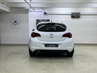 Opel Astra Cosmo, 1.6 л, АКПП, 2011 фото 7