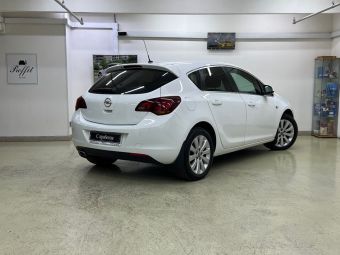 Opel Astra Cosmo, 1.6 л, АКПП, 2011 фото 8