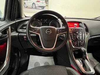 Opel Astra Cosmo, 1.6 л, АКПП, 2011 фото 11