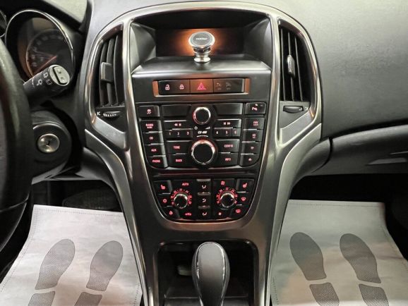 Opel Astra Cosmo, 1.6 л, АТ, 2011 фото 14