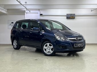 Opel Zafira, 1.8 л, МКПП, 2011 фото 5
