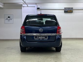 Opel Zafira, 1.8 л, МКПП, 2011 фото 7