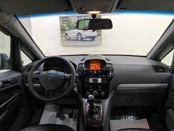 Opel Zafira, 1.8 л, МКПП, 2011 фото 12