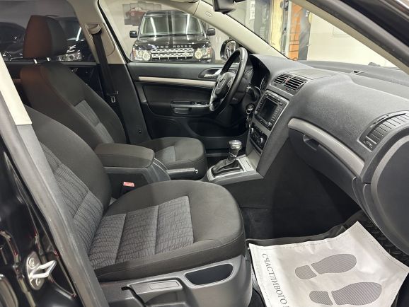 Skoda Octavia Elegance, 1.4 л, Робот, 2011 фото 12