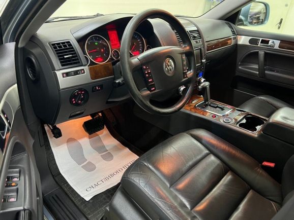 Volkswagen Touareg V6 3.0TDI, 3.0 л, АТ, 2008 фото 9