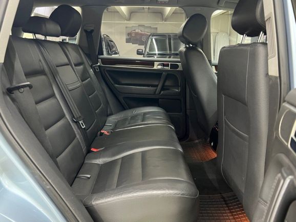 Volkswagen Touareg V6 3.0TDI, 3.0 л, АТ, 2008 фото 13