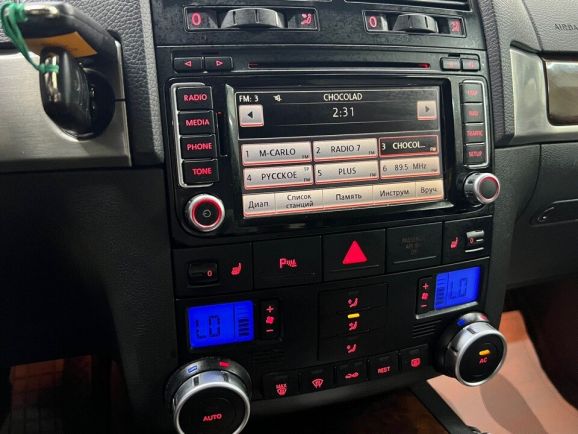 Volkswagen Touareg V6 3.0TDI, 3.0 л, АТ, 2008 фото 14