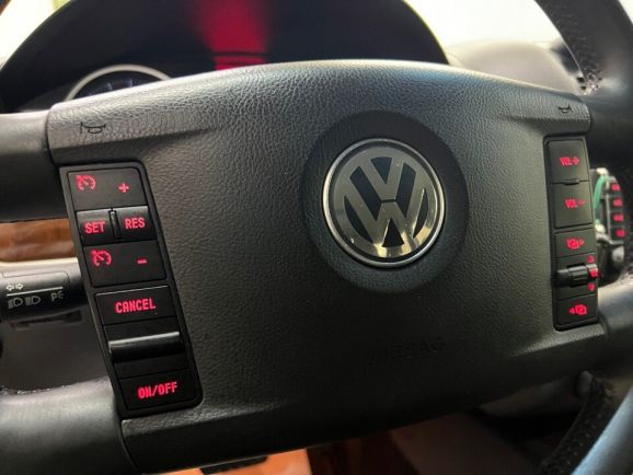 Volkswagen Touareg V6 3.0TDI, 3.0 л, АТ, 2008 фото 2