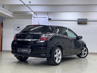 Opel Astra, 2.0 л, МКПП, 2008 фото 6