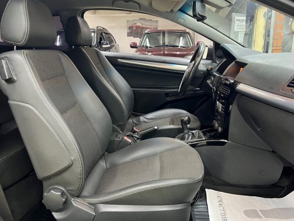 Opel Astra, 2.0 л, МТ, 2008 фото 11