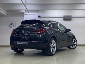 Opel Astra, 1.6 л, МКПП, 2012 фото 8