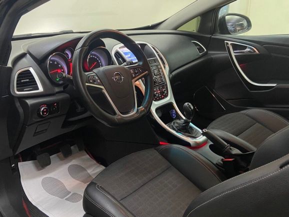 Opel Astra, 1.6 л, МТ, 2012 фото 9