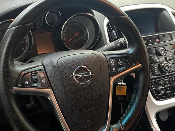 Opel Astra, 1.6 л, МТ, 2012 фото 1