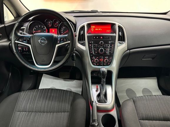 Opel Astra Enjoy, 1.4 л, АТ, 2012 фото 11