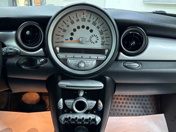 MINI Hatch Cooper, 1.6 л, АТ, 2007 фото 1