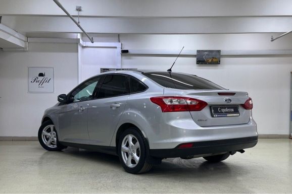 Ford Focus Trend, 1.6 л, Робот, 2011 фото 6