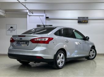 Ford Focus Trend, 1.6 л, РКПП, 2011 фото 8