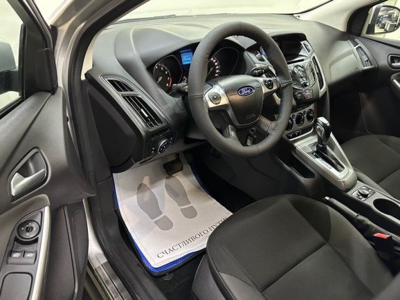 Ford Focus Trend, 1.6 л, Робот, 2011 фото 9