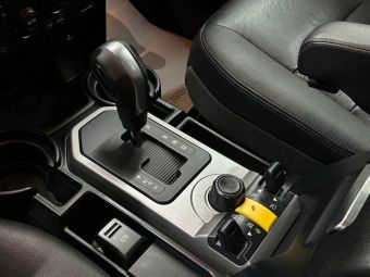 Land Rover Discovery HSE, 2.7 л, АКПП, 2008 фото 14
