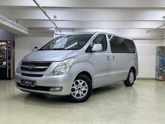 Hyundai Grand Starex, 2.5 л, АКПП, 2010 фото 3