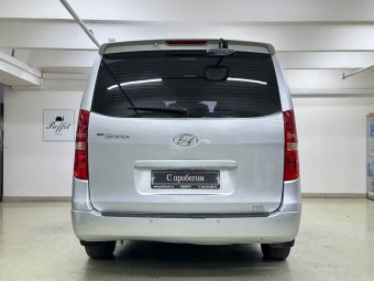 Hyundai Grand Starex, 2.5 л, АКПП, 2010 фото 7