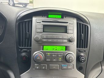 Hyundai Grand Starex, 2.5 л, АКПП, 2010 фото 11