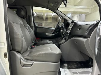Hyundai Grand Starex, 2.5 л, АКПП, 2010 фото 12